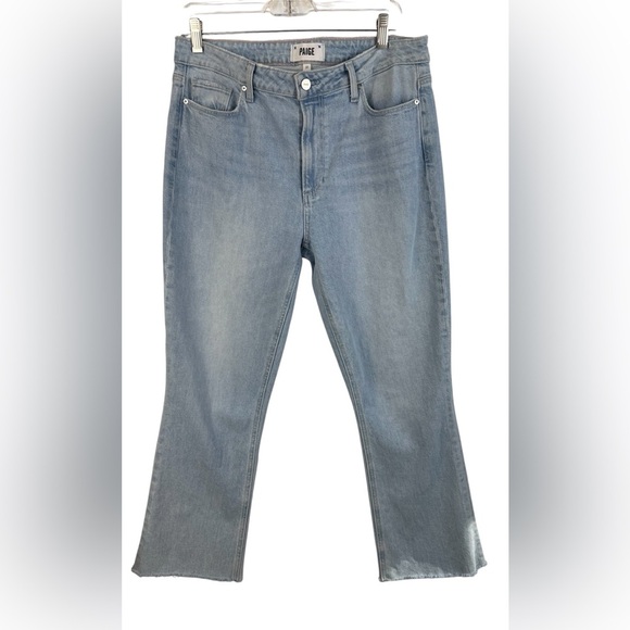 Paige women’s light wash frayed edge Collete Crop Flare jeans. Size 31 - Picture 1 of 7